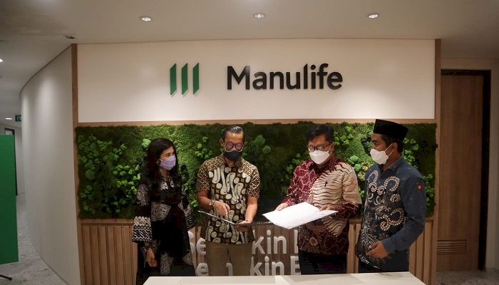 Manulife - IPB Jalin Sinergi Penyaluran Wakaf dan Donasi dari Manfaat Polis Asuransi Jiwa Syariah